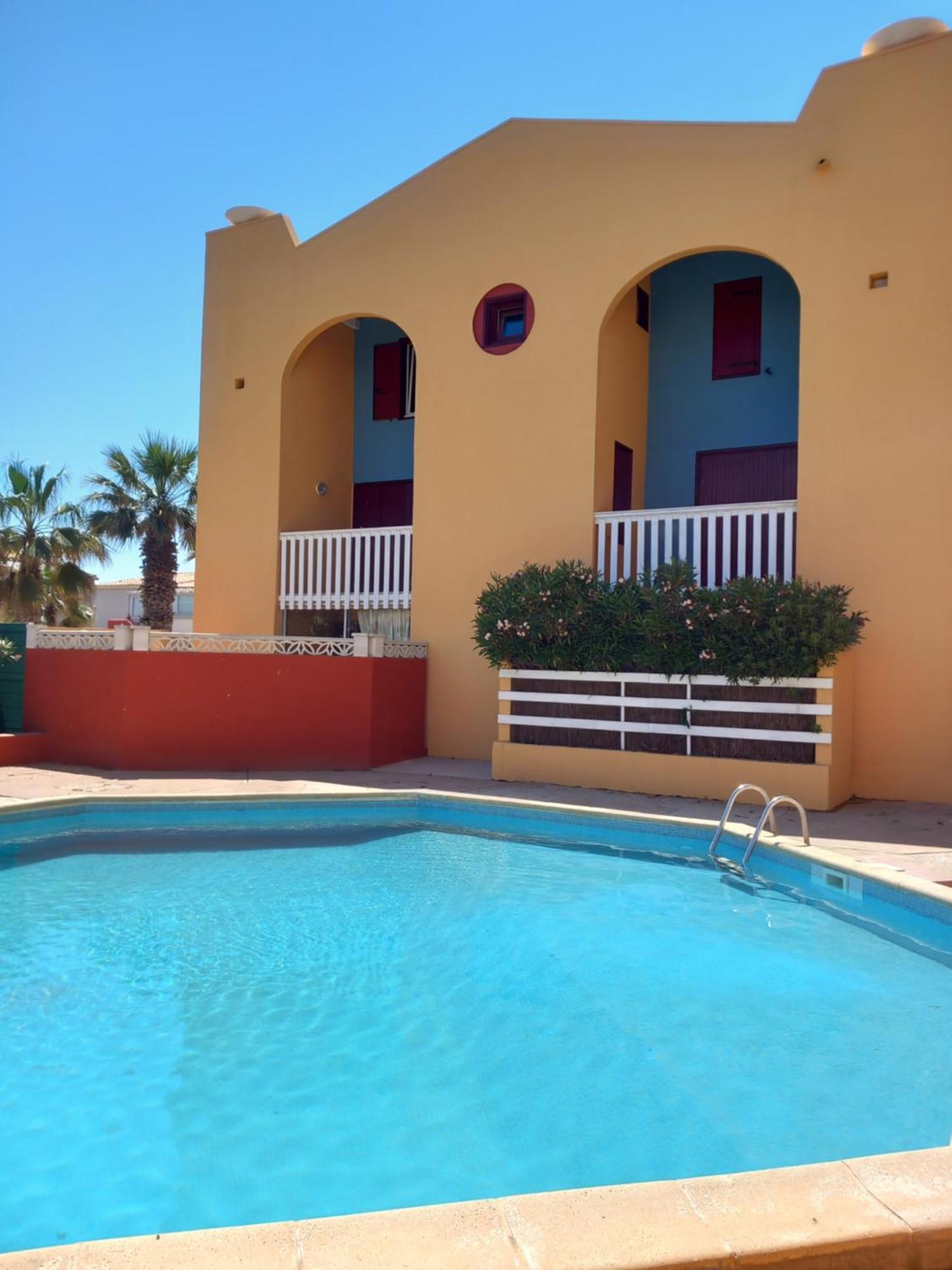 Appartement En Residence Avec Piscine Proche Mer Ле-Баркарес Екстер'єр фото